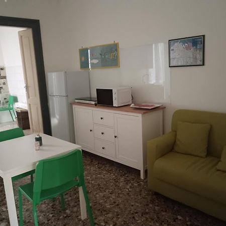 Apt X 2, Monopoli Centro, Casa Pitti Buitenkant foto